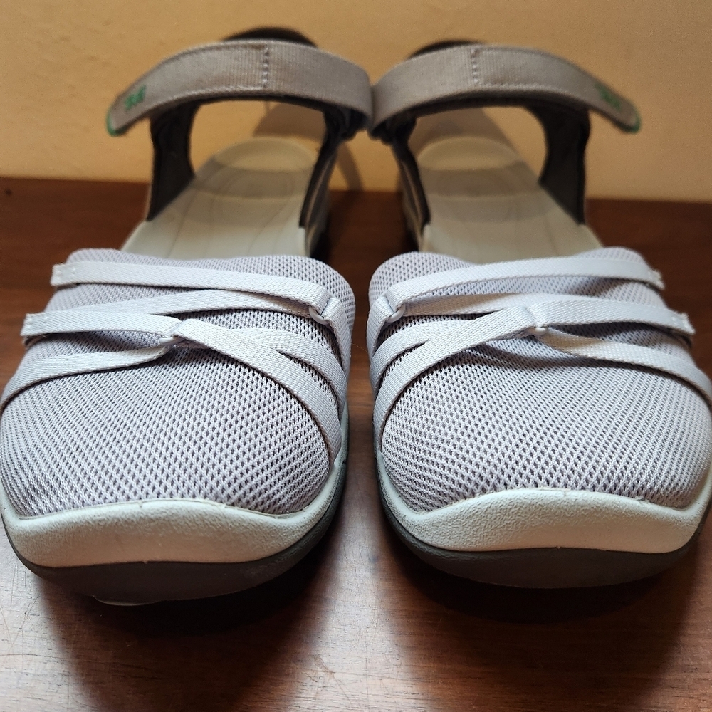 Teva Closed Toe Sandal Strappy Gray Comfort 9.5 - Picture 4 of 12